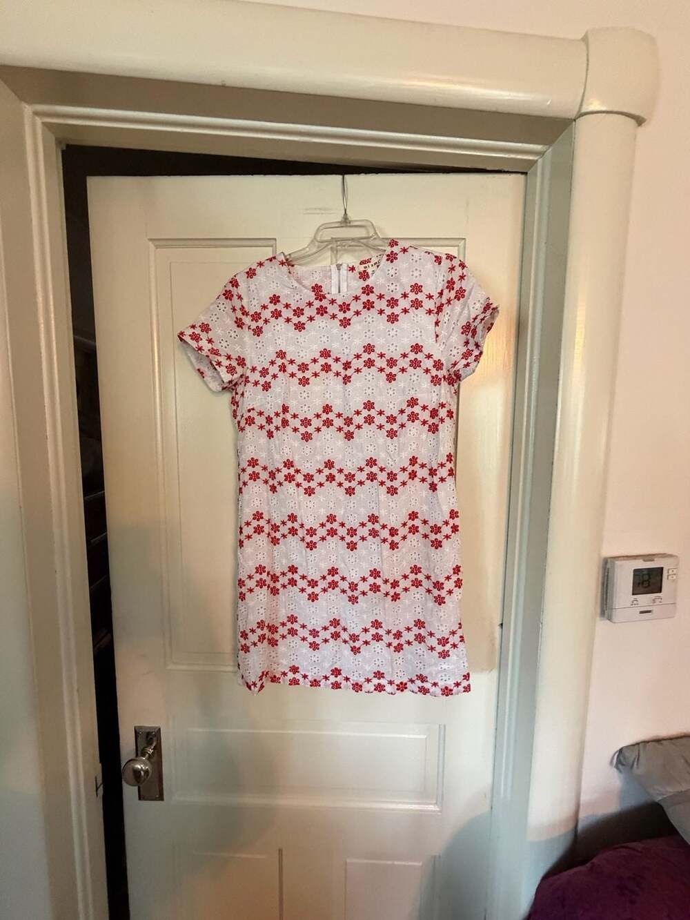 Miami Leland F54 Red & White Floral Eyelet Short Sleeve Dress Size M